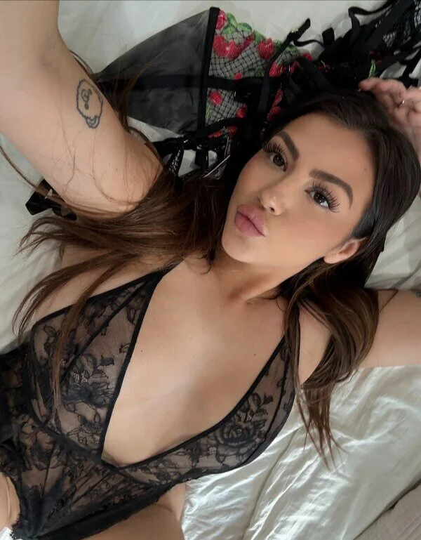 Tuğçe Pendik Escort Bayan Pendik Escort Tuğçe Fotoğrafı (3)